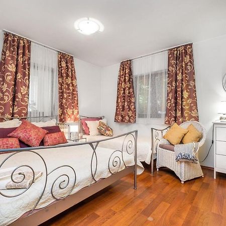 Apartments Suncani Загреб Экстерьер фото